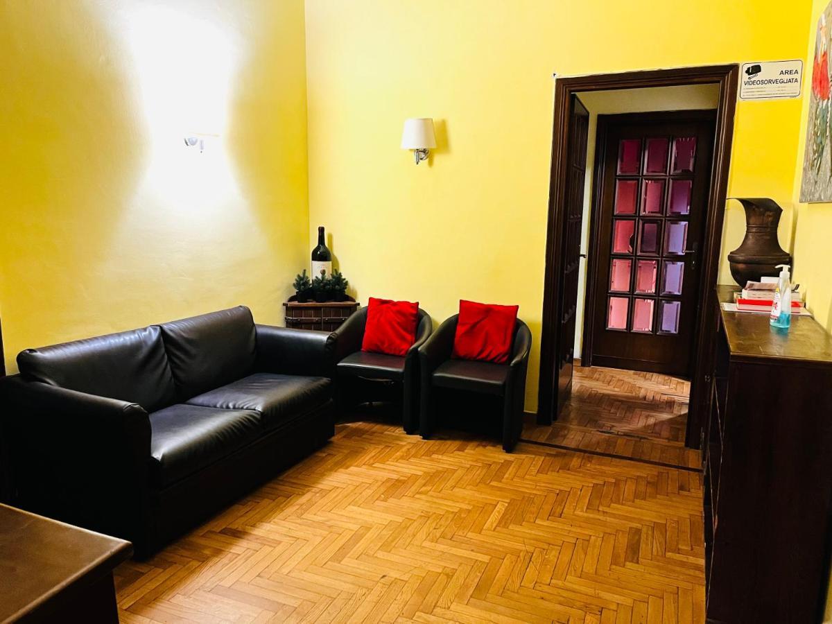 Holiday Rome Guesthouse Ngoại thất bức ảnh