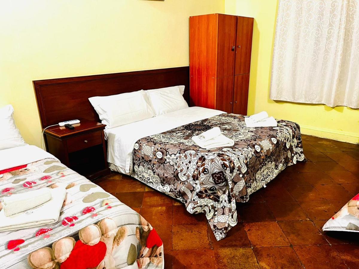 Holiday Rome Guesthouse Ngoại thất bức ảnh