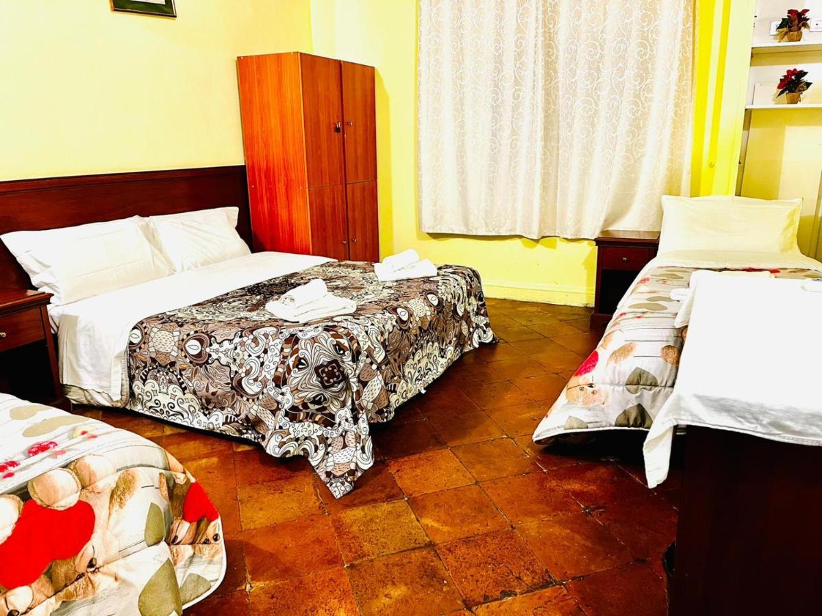 Holiday Rome Guesthouse Ngoại thất bức ảnh