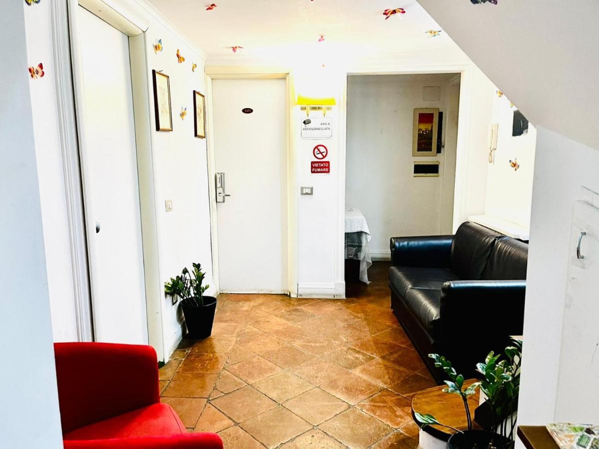 Holiday Rome Guesthouse Ngoại thất bức ảnh