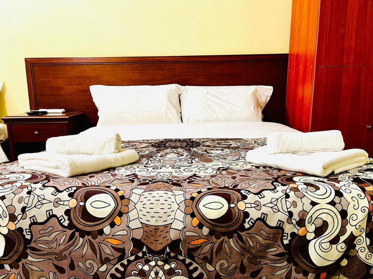 Holiday Rome Guesthouse Ngoại thất bức ảnh
